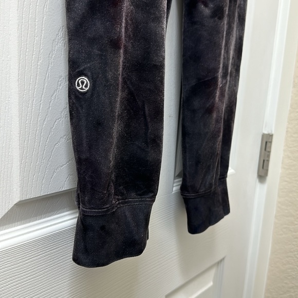 LIKE NEW! Lululemon Ready to Crush High-Rise Jogger Crop - Picture 13 of 16